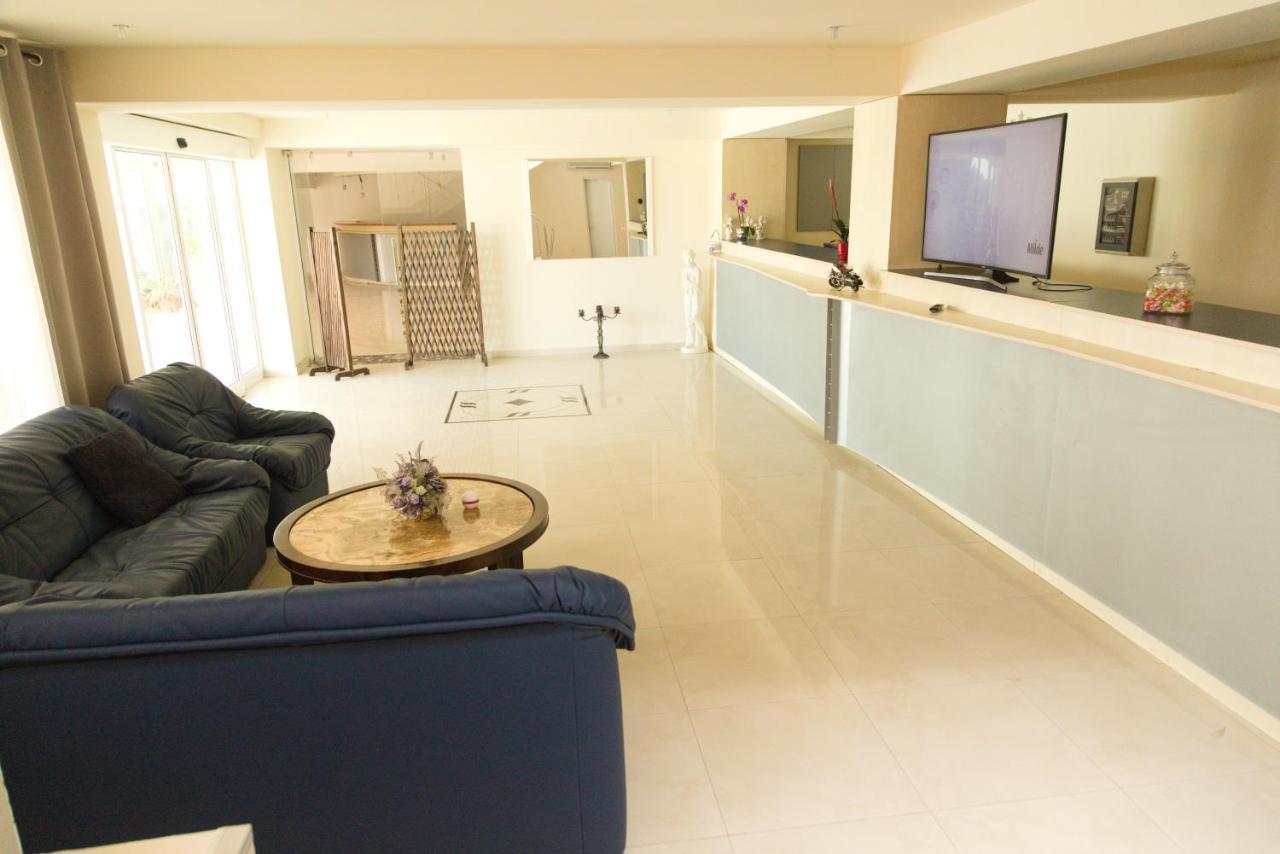 Eden Apart otel Temeşvar Dış mekan fotoğraf