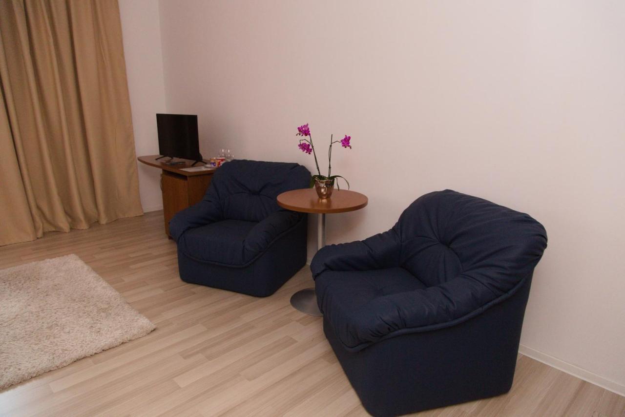 Eden Apart otel Temeşvar Dış mekan fotoğraf