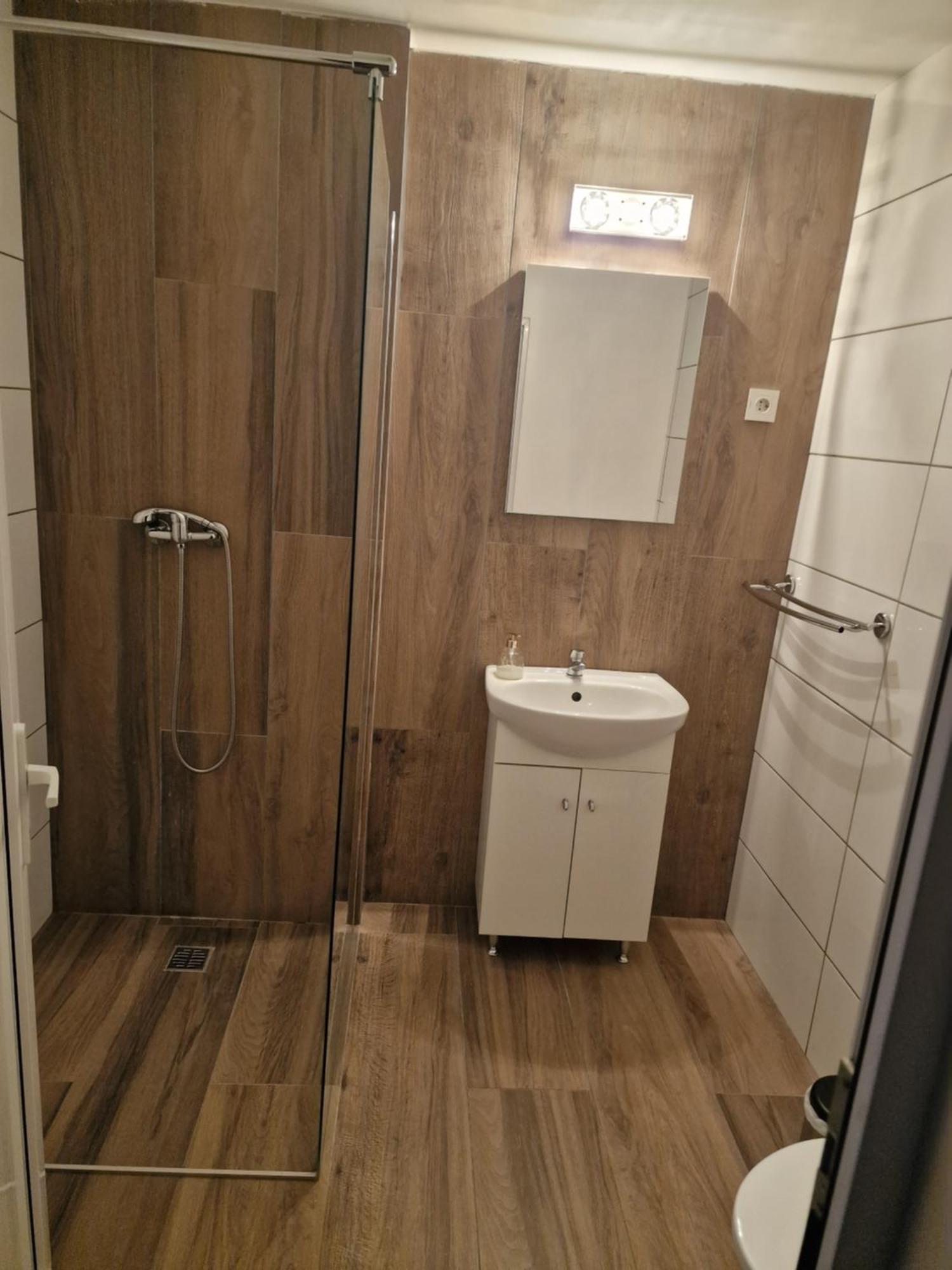 Eden Apart otel Temeşvar Dış mekan fotoğraf